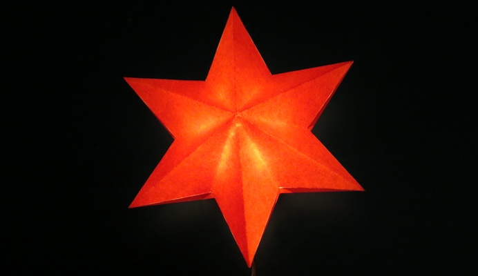 kleine Halterung mit Glühlampe